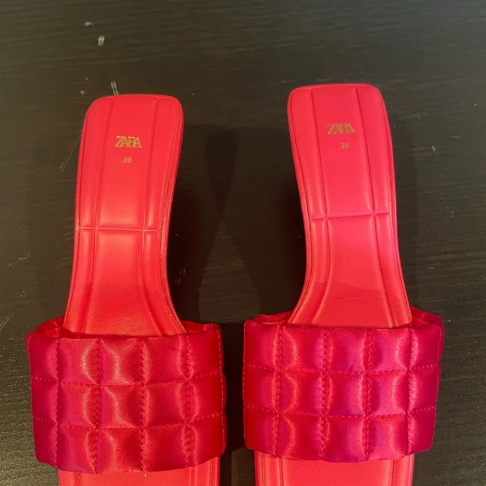 Zara Elegant Red Women's Slide Sandals - Picture 2 of 2